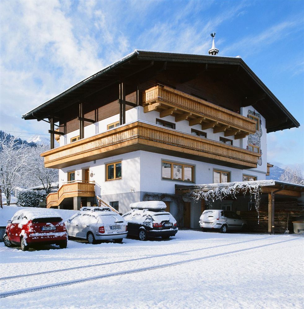 Pension Kristall Bramberg am Wildkogel Esterno foto